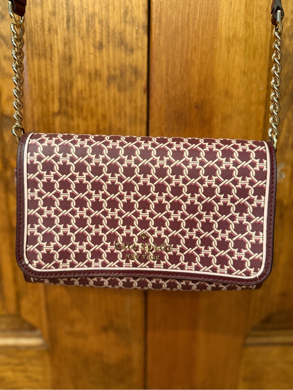 kate spade NWOT Burgundy Cream Printed Pattern Chain Crossbody Card Slots